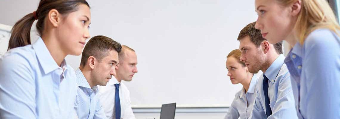 آداب و معاشرت در محیط کار