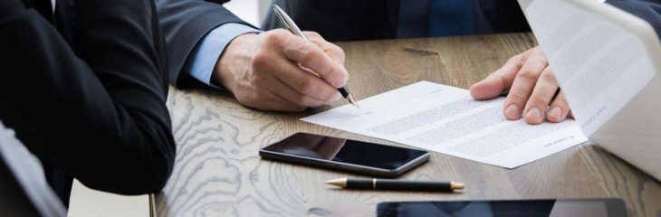 زبان بدن در هنگام مذاکرات تجاری چگونه باید باشد؟