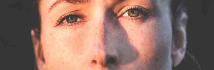 بایدها و نبایدهای ترس از زشت بودن و راهکارهای غلبه بر آن