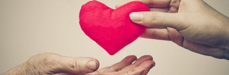 تاثیر منفی دوست داشتن در زندگی